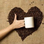 Beber café diariamente aumenta expectativa de vida