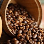 Benefícios da colheita mecanizada para os grãos de café